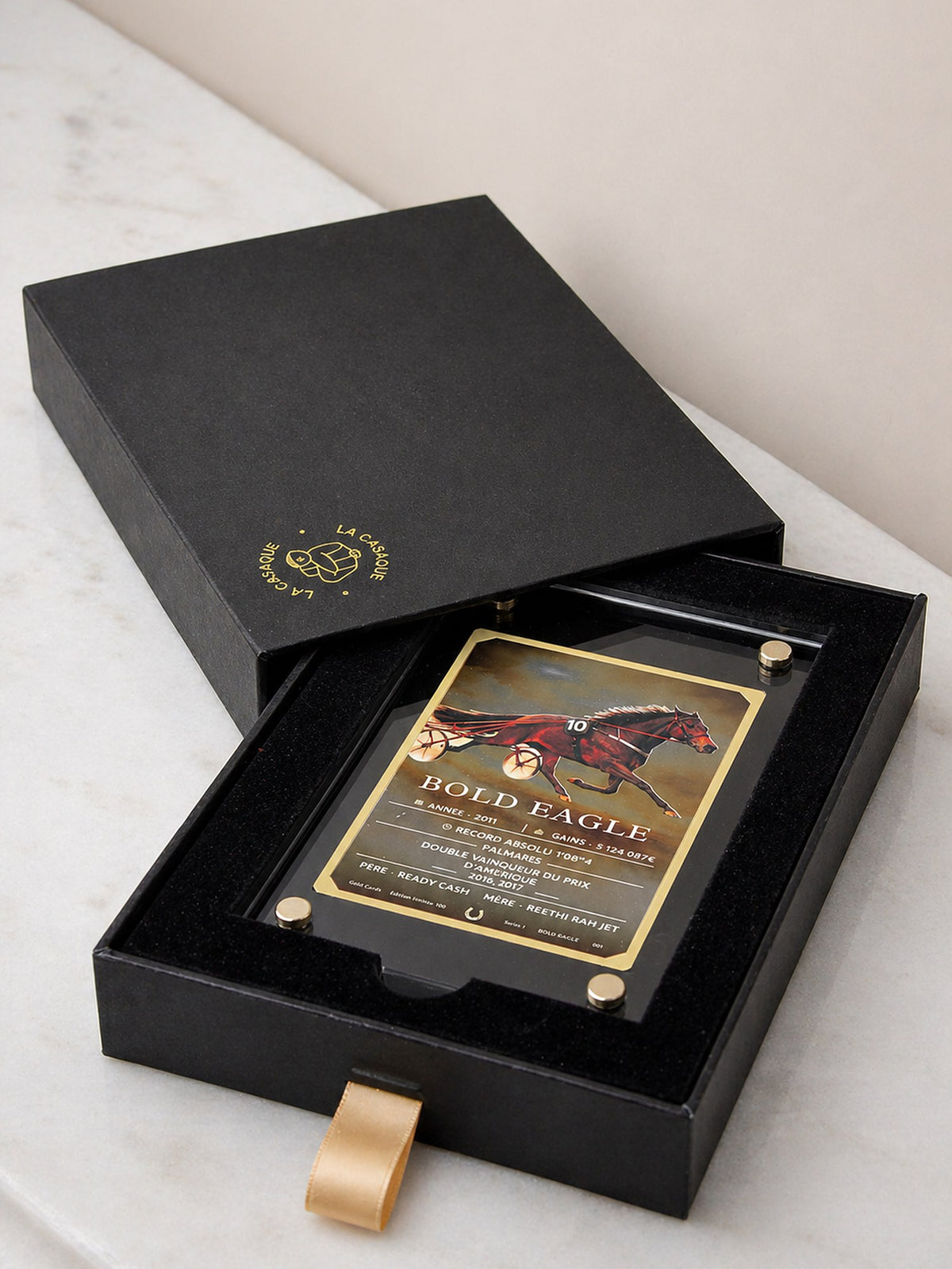 Gold Card Bold Eagle, écrin ouvert avec son couvercle