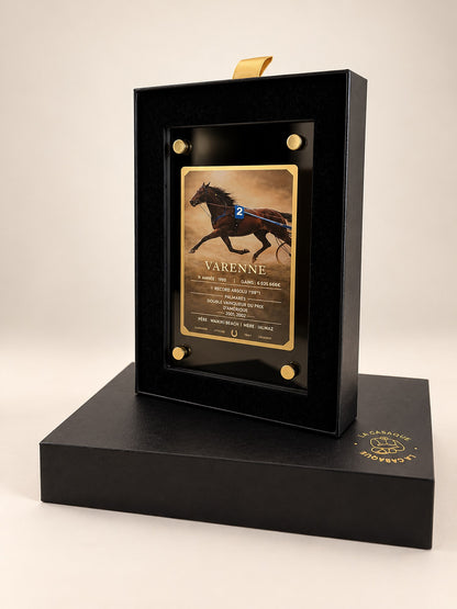 Gold Card Varenne posée sur son coffret